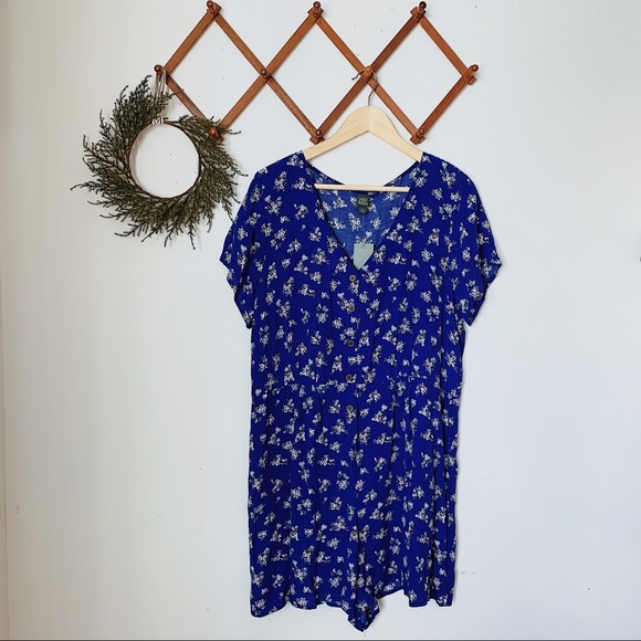 wild fable Dresses & Skirts - wild fable NWT floral button down romper